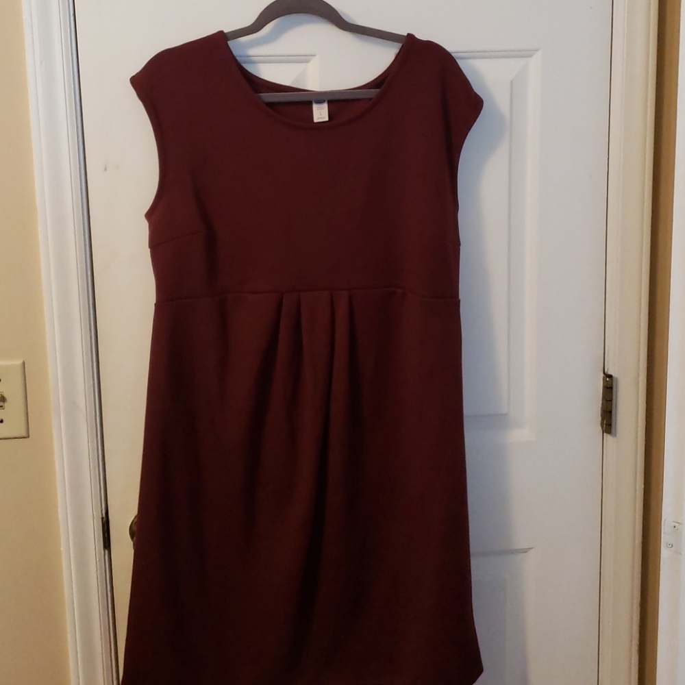 Old Navy maternity dress